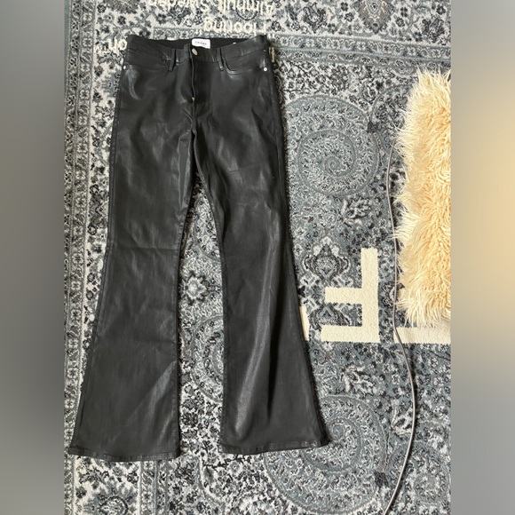 BNWOT Frame Le High Flare Coated Noir Jean size 30 - Picture 6 of 9